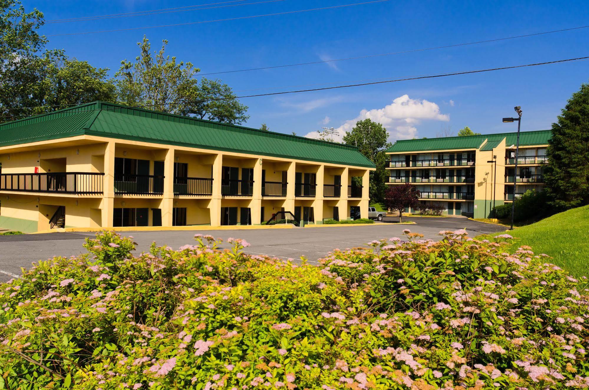 Hotel M Morgantown - Wvu Area Екстер'єр фото